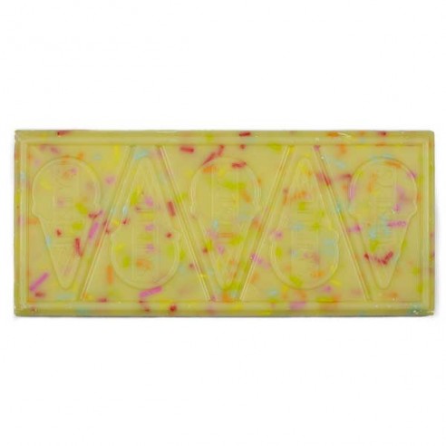 Hershey's Sprinkles N Cream Birthday Cake