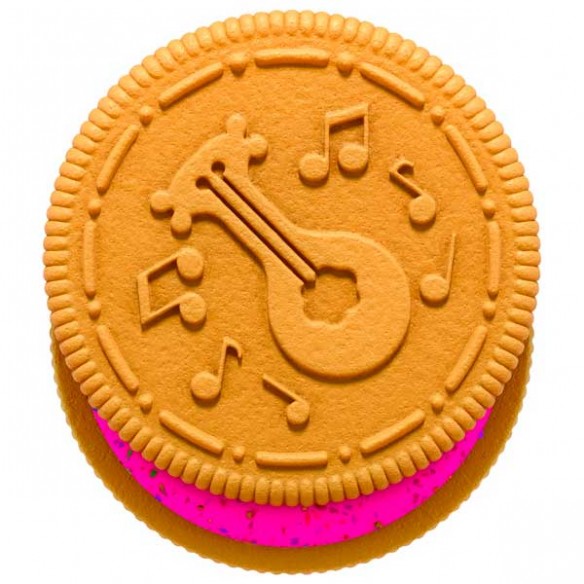 Oreo Trolls Pink Colored Creme With Glitter